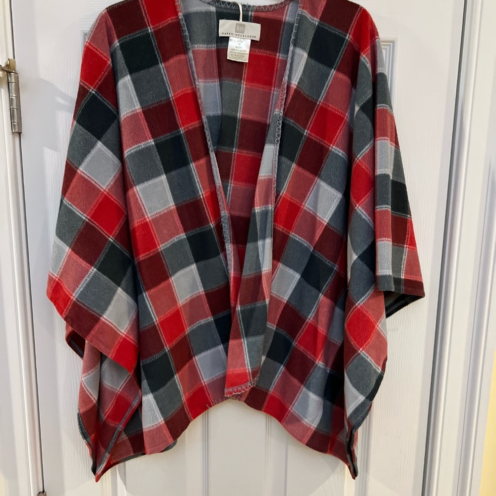 Ladies Size Medium "Karen Neuburger" Red and Gray Plaid Poncho GUC ❤️